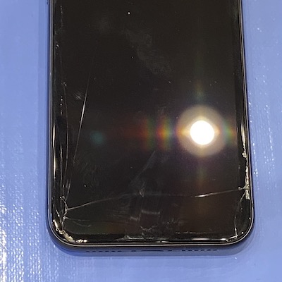 iPhoneXSの画面修理！