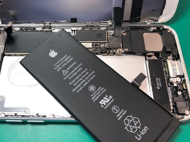 iPhone修理 イオン板橋店【氷川台】7バッテリー交換