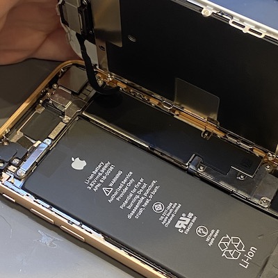 iPhone8のバッテリー交換は横浜店へ！