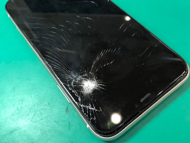 iPhone修理 イオン板橋店【上板橋】11画面修理