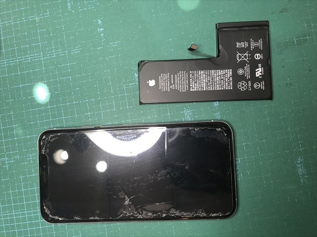 埼玉県越谷市よりお越しのiPhoneXSバッテリー交換のお客様！！