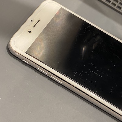 iPhoneの電池の減りが早い！？原因は何？