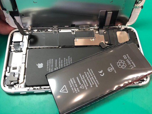 iPhone修理 イオン板橋店【大田区】7バッテリー交換