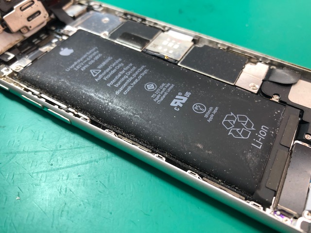 iPhone修理 イオン板橋店 6バッテリー交換【練馬区】