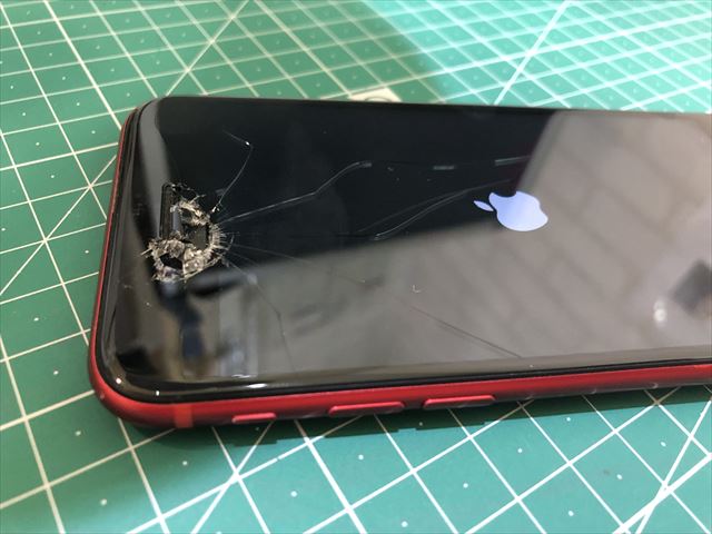 台東区浅草よりお越しのiPhone8ガラス割れ修理のお客様！！