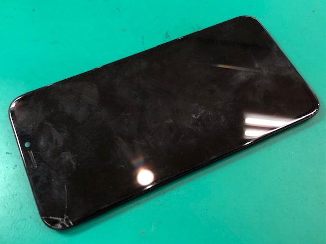 【成増】iPhone修理 イオン板橋店 XS画面修理
