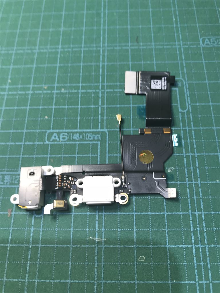 葛飾区金町よりお越しのiPhone6Sドックコネクター交換のお客様！