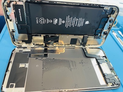 iPhone11お風呂に水没してからSIMカードを読み込まない