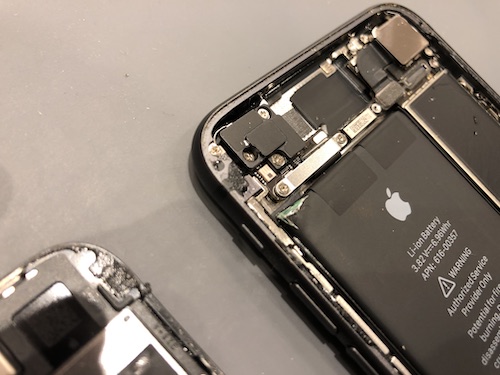 iPhoneSE2バッテリー交換に来られました！