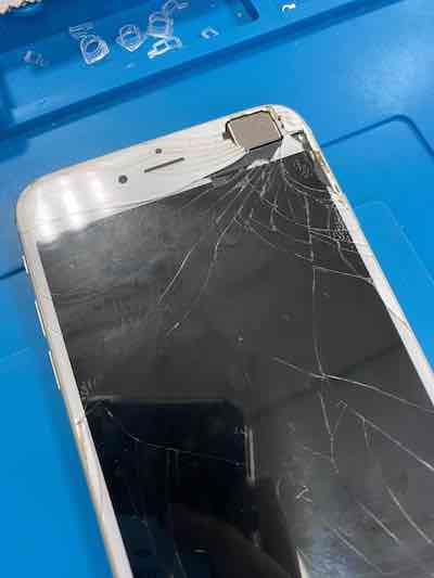 iPhone6Plusの画面交換！！