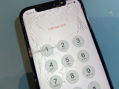 iPhone12の画面修理即日対応してます！