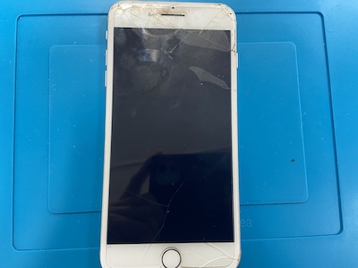 iPhone6S画面割れ修理しました！