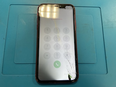 iPhone11の画面割れは30分程で直せます！