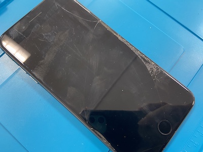 iPhone8Plusの画面修理！