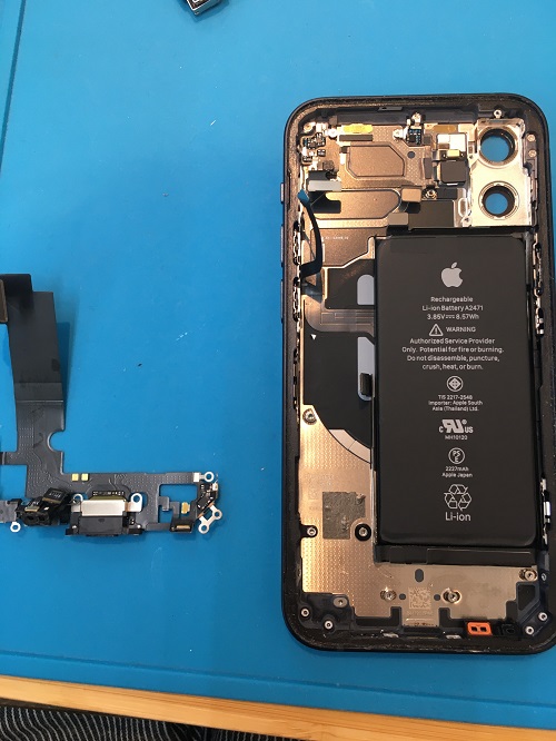 【iPhone12mini】の充電コネクタケーブル交換、修理完了！