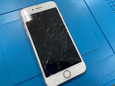 iPhone7の画面割れでお客様