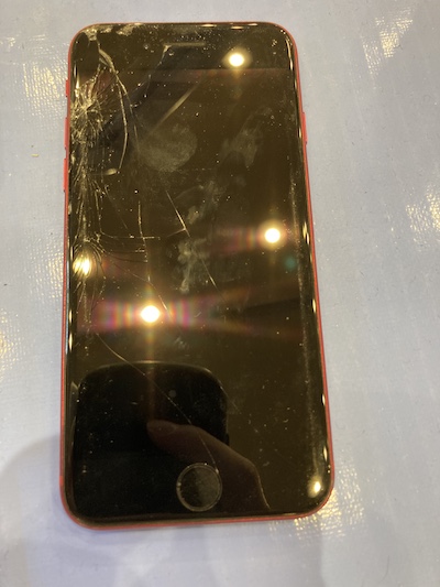 iPhone8画面交換即日修理！