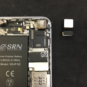 【iPhone SE(第1世代)のバックカメラ交換が30分で修理完了