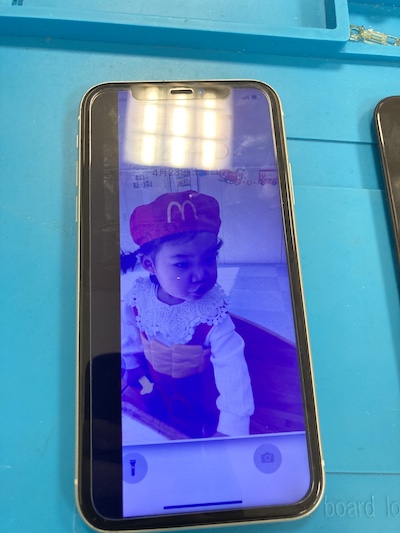 iPhoneXSの液晶不良を修理しました！