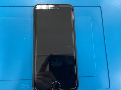 画面が表示がされないiPhone8【画面修理】