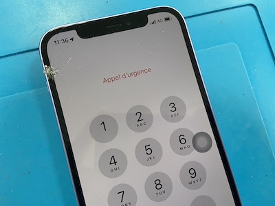 iPhone12の画面修理！【即日対応】