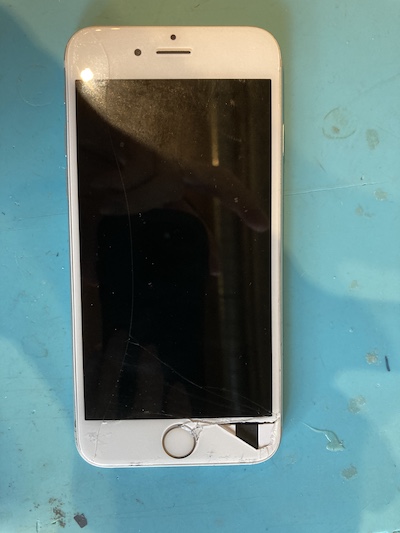 iPhone7の画面交換修理！！