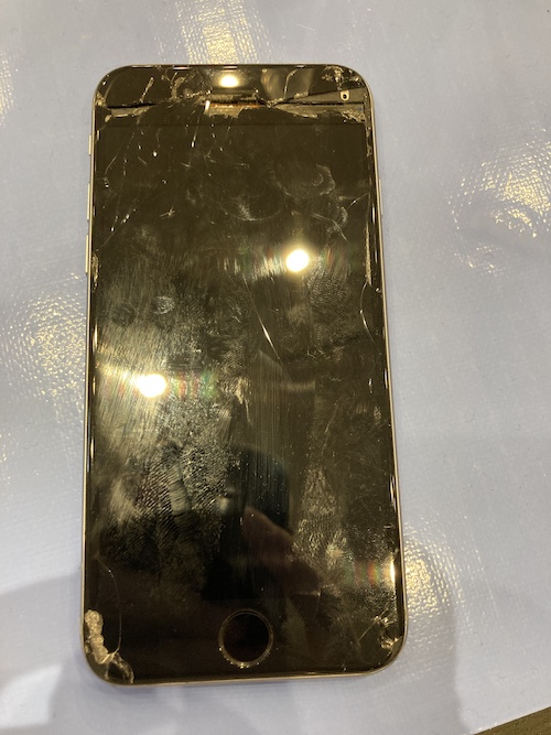 iPhone6Sの画面交換修理