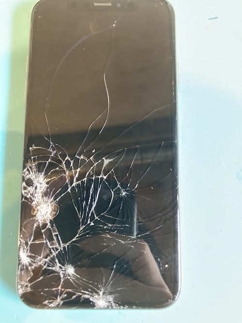iPhoneXの画面交換修理！！