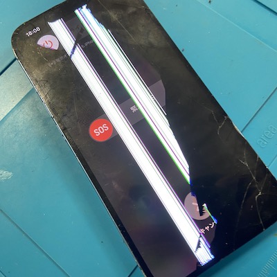 iPhone13の画面修理対応しております！
