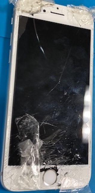 iPhone6Sの画面修理で来店！