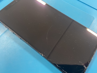 iPhone12の画面修理で来店！