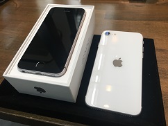 本日はiPhone8のバッテリー交換をさせていただきました。