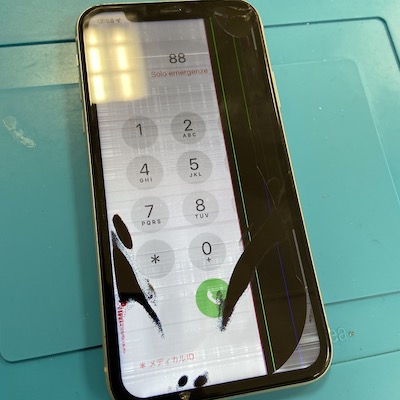 iPhone11の液晶割れ修理【即日】