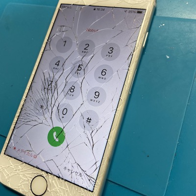iPhone8Pの画面交換修理！！
