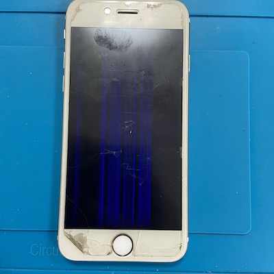 落として画面が真っ暗になったiPhone6【画面修理】