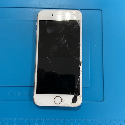 iPhone6Sの画面割れ修理