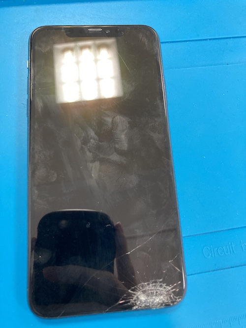 ＜神奈川ペイ＞iPhoneXの画面交換修理20％ポイント還元できます