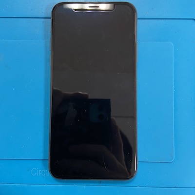 画面が表示されなくなったiPhoneXS【画面修理】