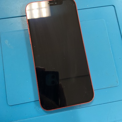 画面表示がされないiPhone12【画面修理】