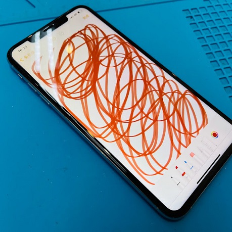 【iPhone XS Max】のタッチ不良修理をご依頼いただきました