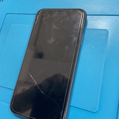 画面表示されなくなったiPhone11【画面修理】