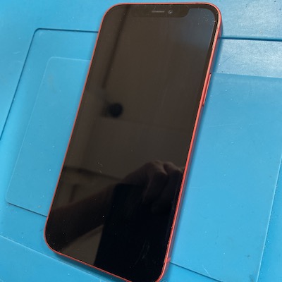 iPhone12の画面修理即日で直ります！