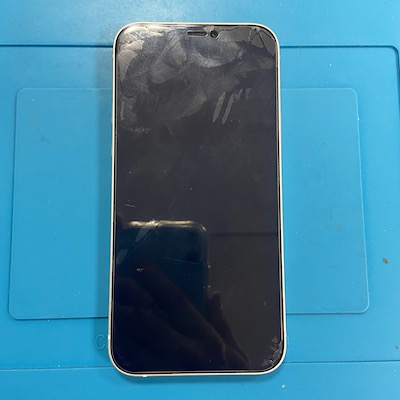 画面表示されなくなったiPhone12【画面修理】