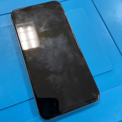 iPhoneXの画面修理で来店！