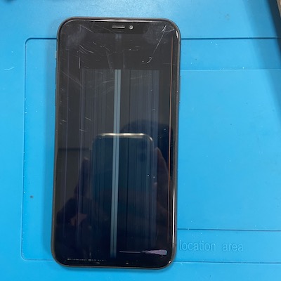 iPhone11の画面修理でお客様来店！