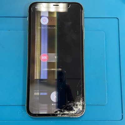 iPhone11の画面修理！