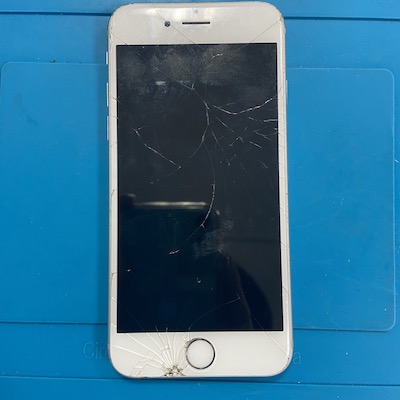 iPhone6Sの画面割れでお客様来店！