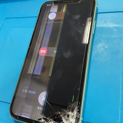 iPhone11の液晶割れ修理！