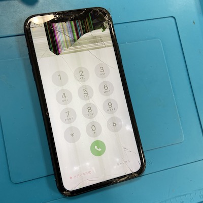 iPhoneXRの液晶割れで来店！