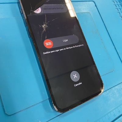 iPhone14の画面液晶修理対応しました！【即日可】